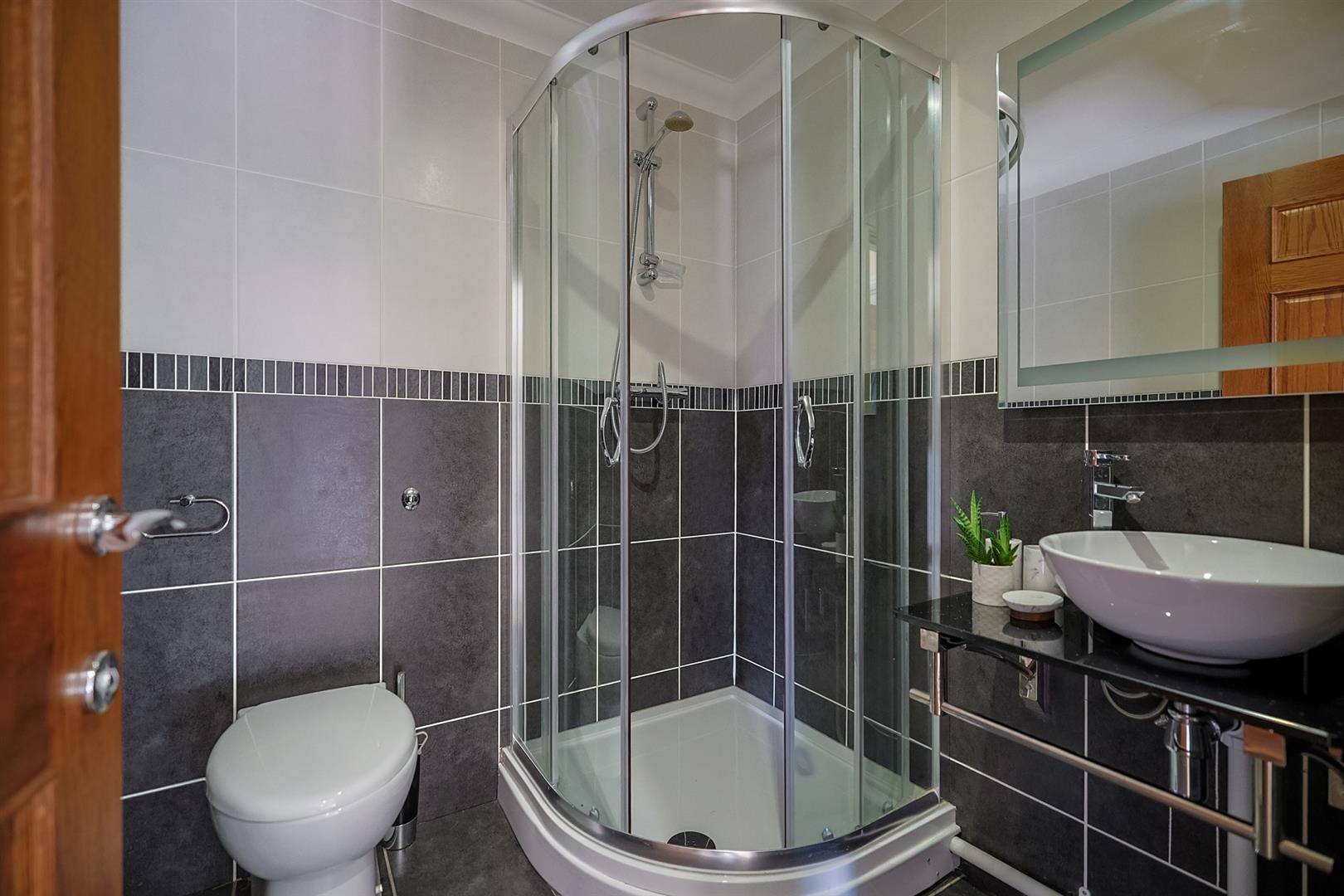 6 Clos Y Parc, Five Roads, Llanelli, SA15 5HB